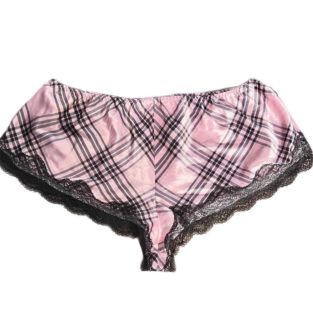 Victoria’s Secret Soft Silky Satin pajama shorts pink black plaid Large
